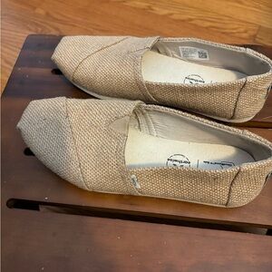 Toms Alpargata Slip On Shoes in Natural Burlap-Size 7